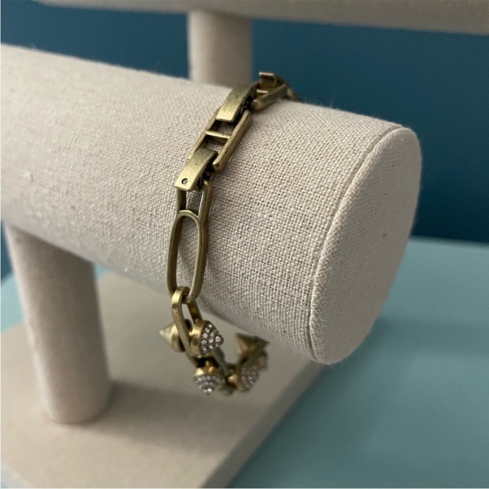 Stella & Dot Gold Renegade Cluster Clasp Bracelet - Very Good Condition - Picture 3 of 4